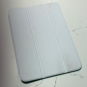 Apple White iPad mini Cover